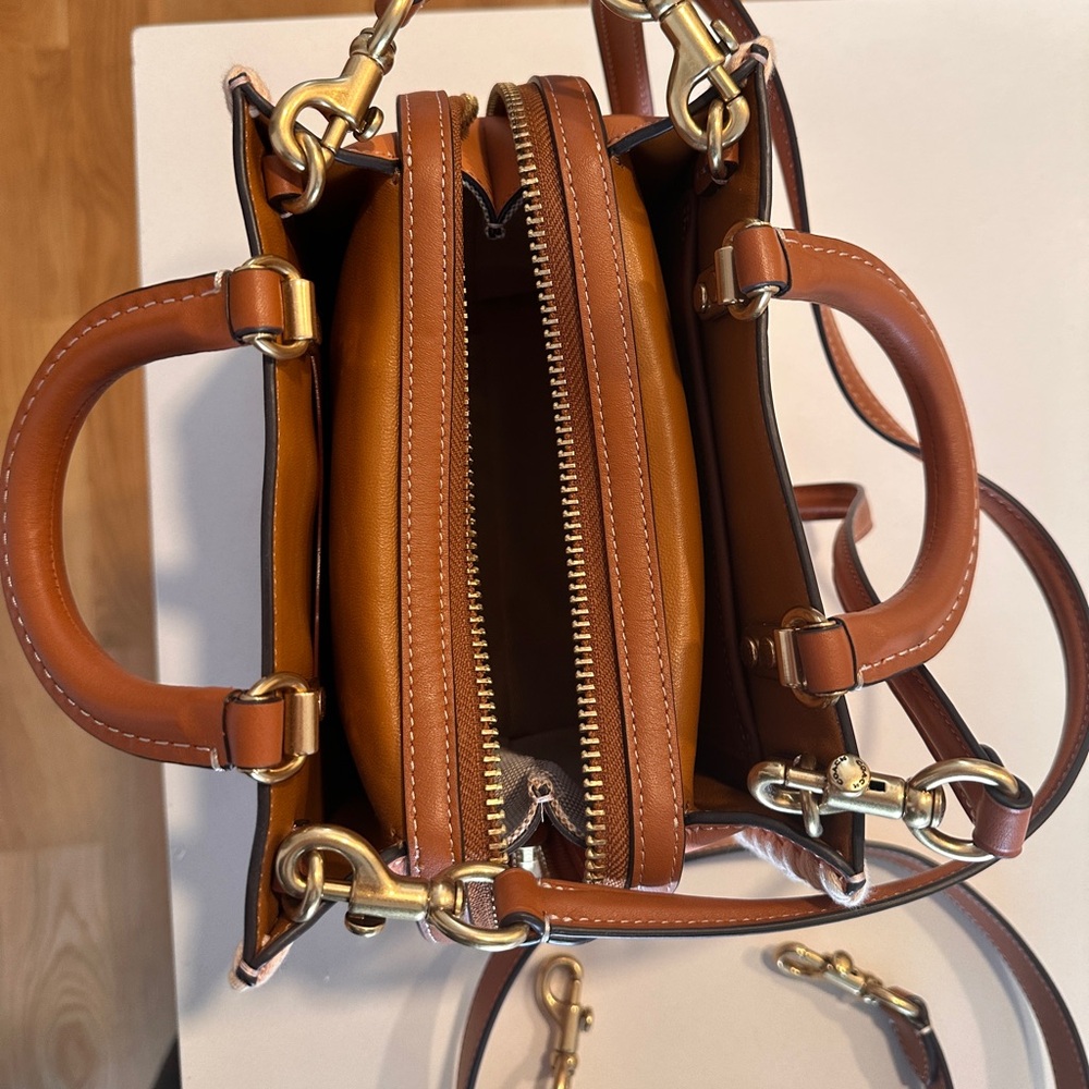 NWOT Coach Rogue 20 with Crochet - Picture 6 of 11